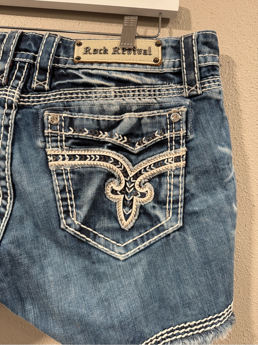 Rock Revival Vivian Shorts - Picture 3 of 8